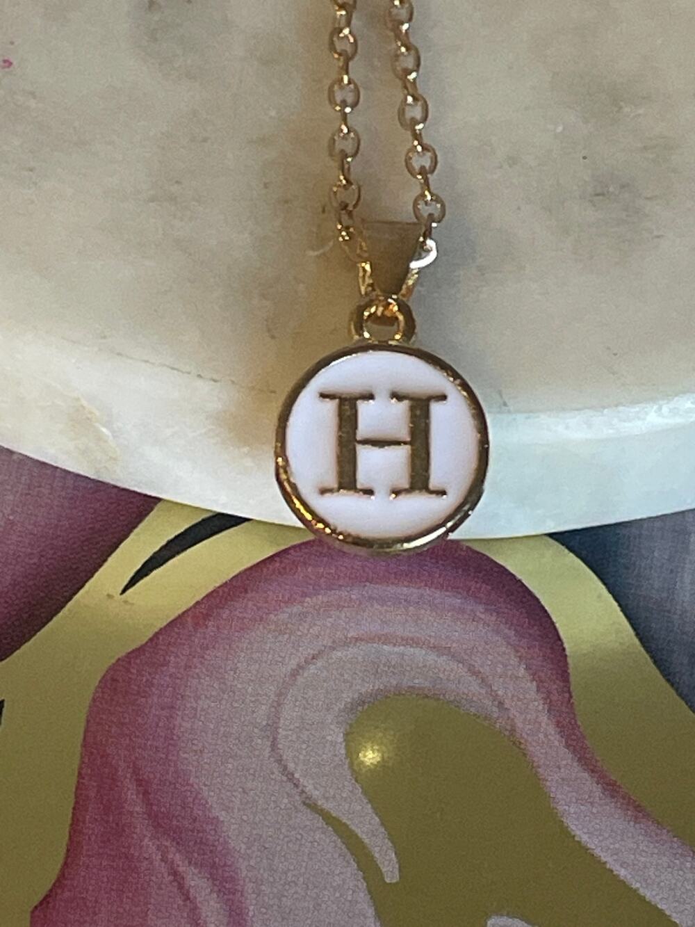 Letter initial pendant necklace H
